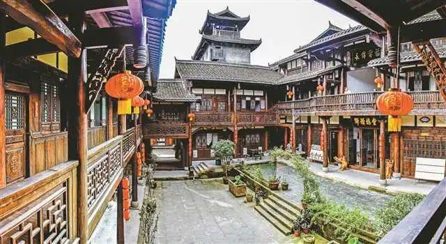 如何识别不靠谱的公司呢？游戏画面